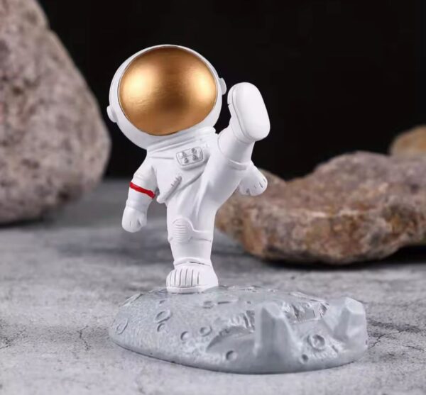 SOPORTE DE CELULAR MODELO ASTRONAUTA
